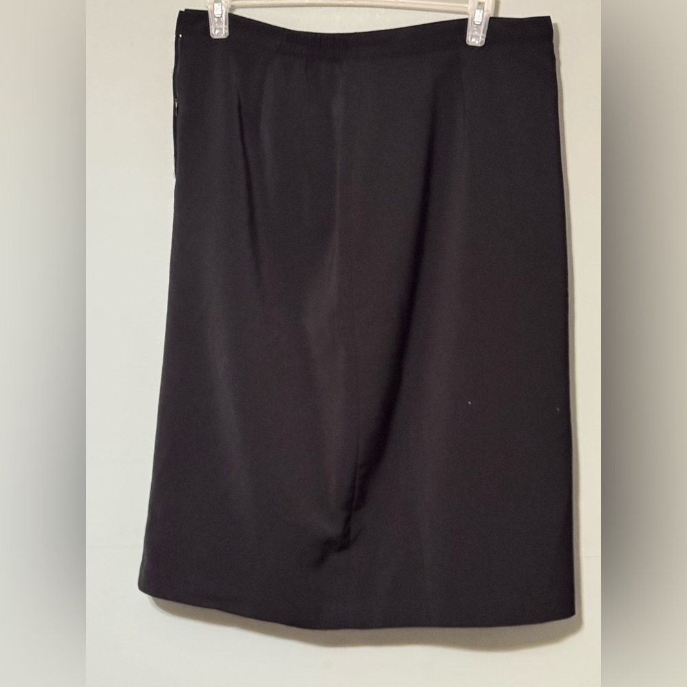 Sag Harbor Elegant Black Pencil Skirt